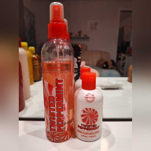 *Rare* Bath & Body Works Temptations Twisted Peppermint...